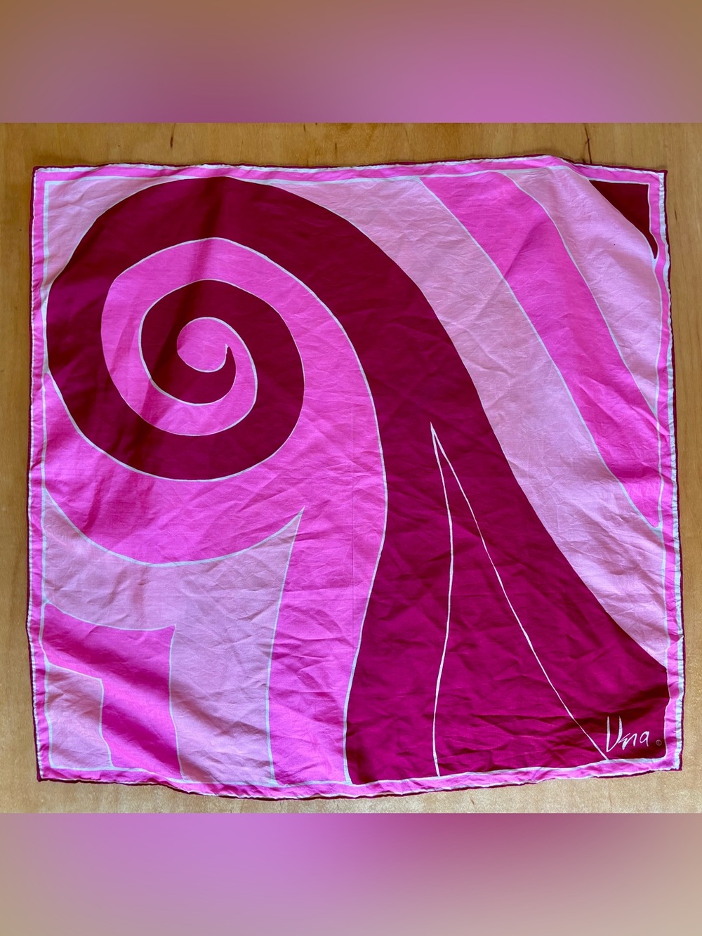 Silk vintage Vera scarf EUC